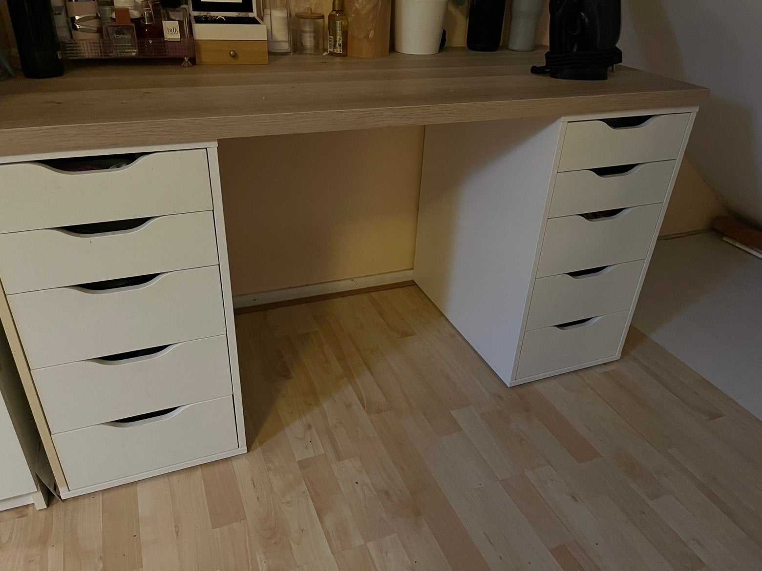 Bureau/make-up tafel met bureaustoel, Huis en Inrichting, Bureaus, Ophalen, Overige typen, Zo goed als nieuw, IKEA