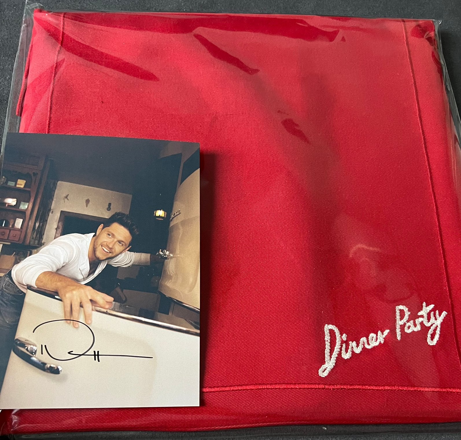 Niall Horan - Dinner Party LP (Red Booth Vinyl) gesigneerd, Verzenden, Zo goed als nieuw, 12 inch