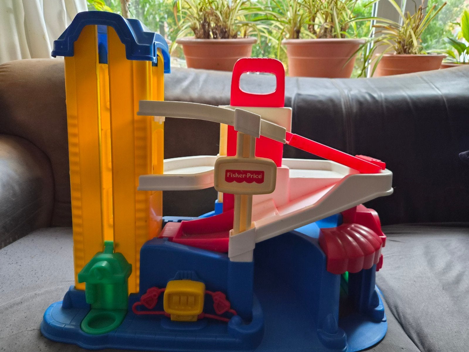 Fischer-Price garage, Kinderen en Baby's, Ophalen of Verzenden, Gebruikt