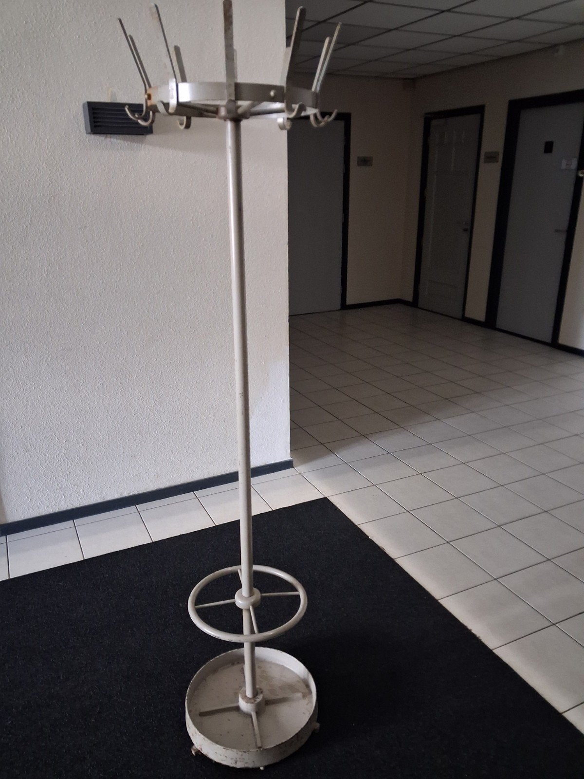 Metalen Kapstok met Paraplubak - Zeer Stabiel, Ophalen, Gebruikt, Metaal, Staande kapstok