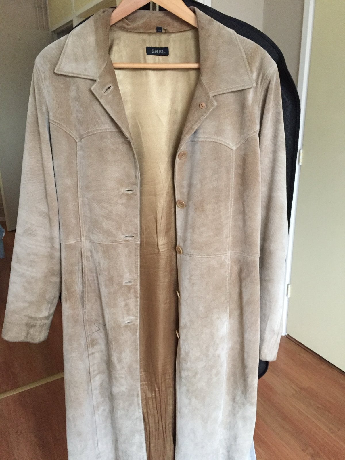 Saki suède lange jas - Maat 38/40, Kleding | Dames, Ophalen of Verzenden, Gedragen, Maat 38/40 (M), Beige