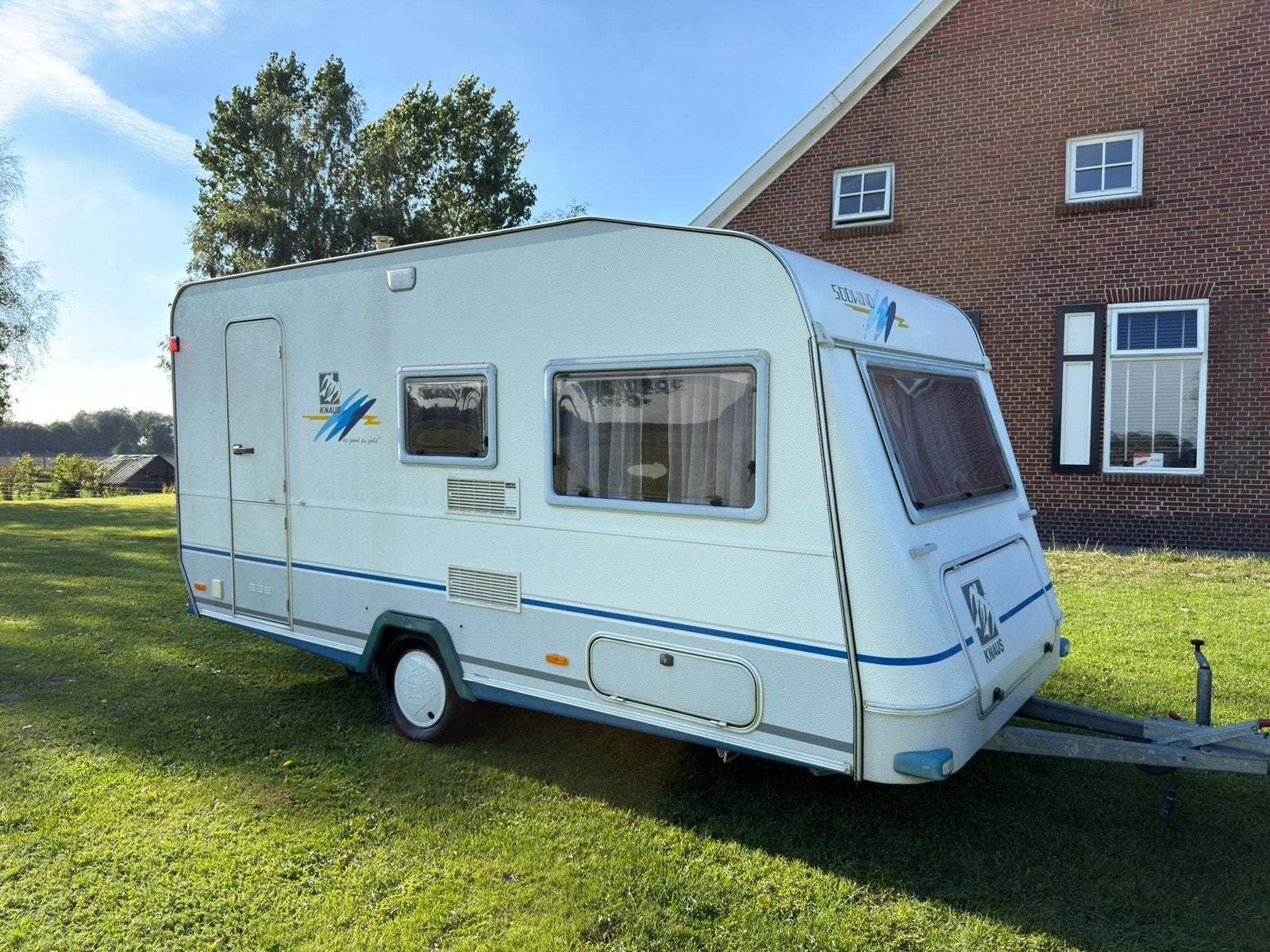 Knaus Südwind As Good As Gold (1999) |Ruime keuken| Voortent, Caravans en Kamperen, Bedrijf, Treinzit, Knaus, Kachel
