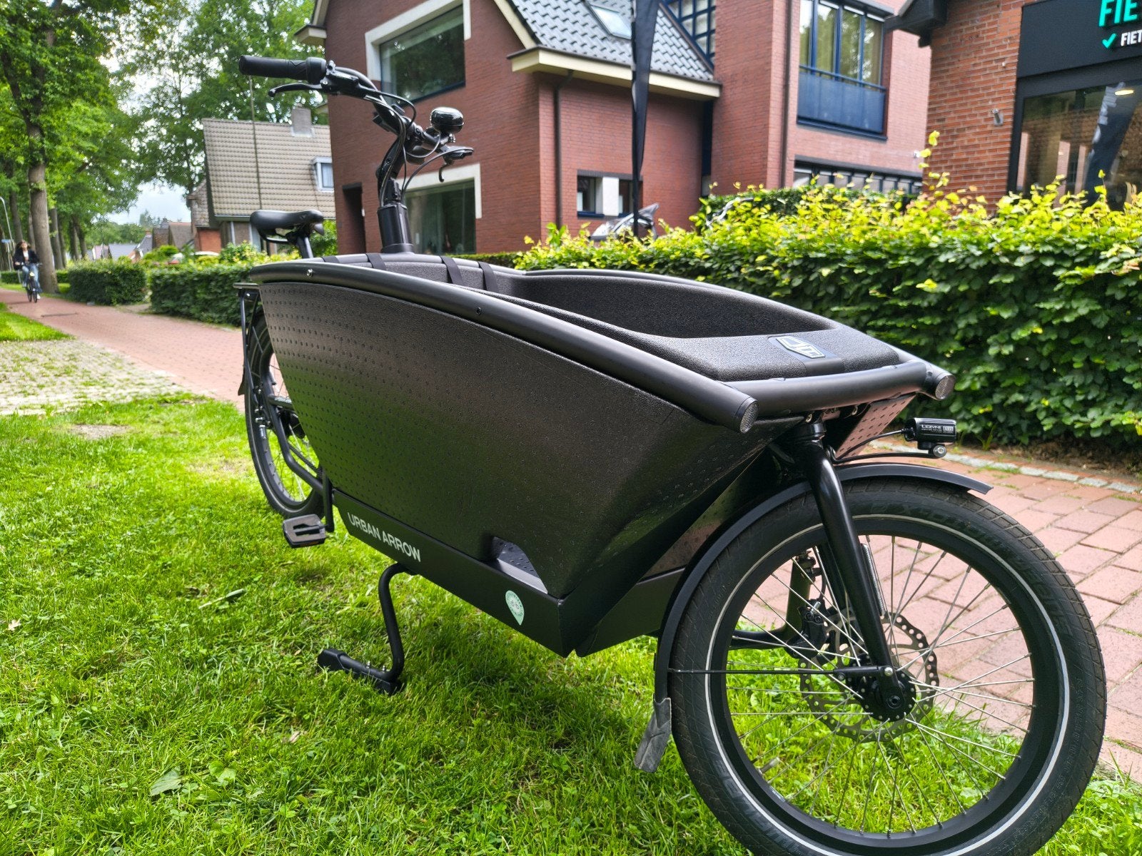 Urban Arrow Family | Bosch | Demo fiets | €1200 korting!, Overige merken, 3 kinderen, Huif, Ophalen of Verzenden