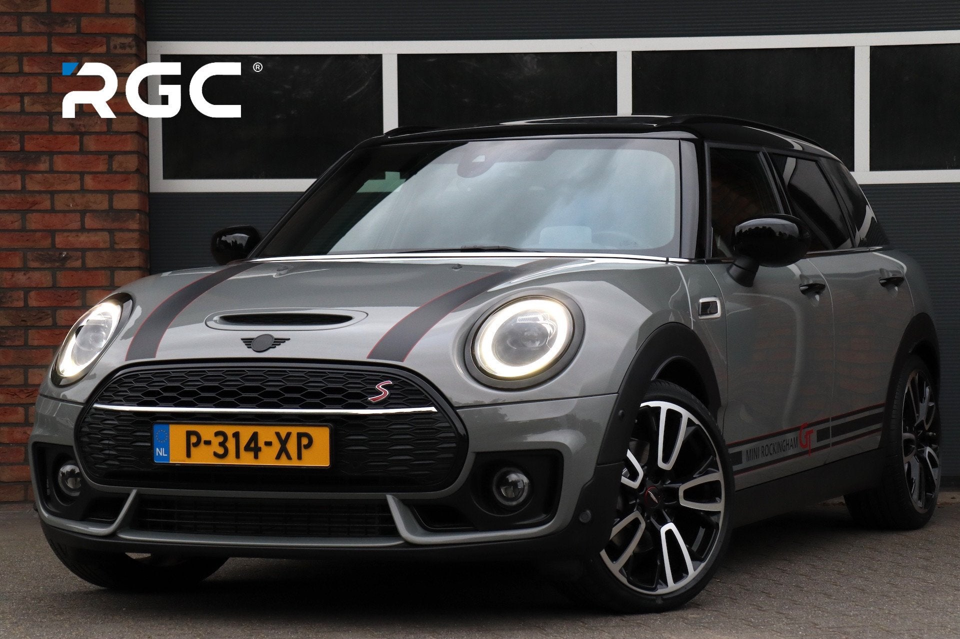 MINI Clubman 2.0 Cooper S Rockingham GT Edition, Pano, leder, Auto's, Gebruikt, 4 cilinders, 179 pk, Zilver of Grijs
