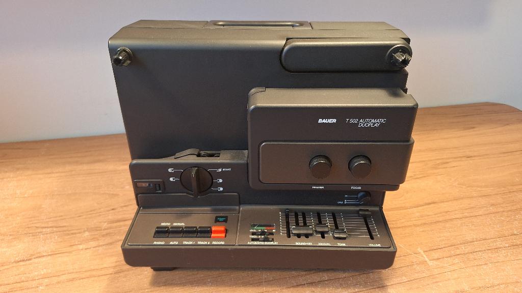 Te koop Filmprojector  Bauer T 525, Ophalen, Gebruikt