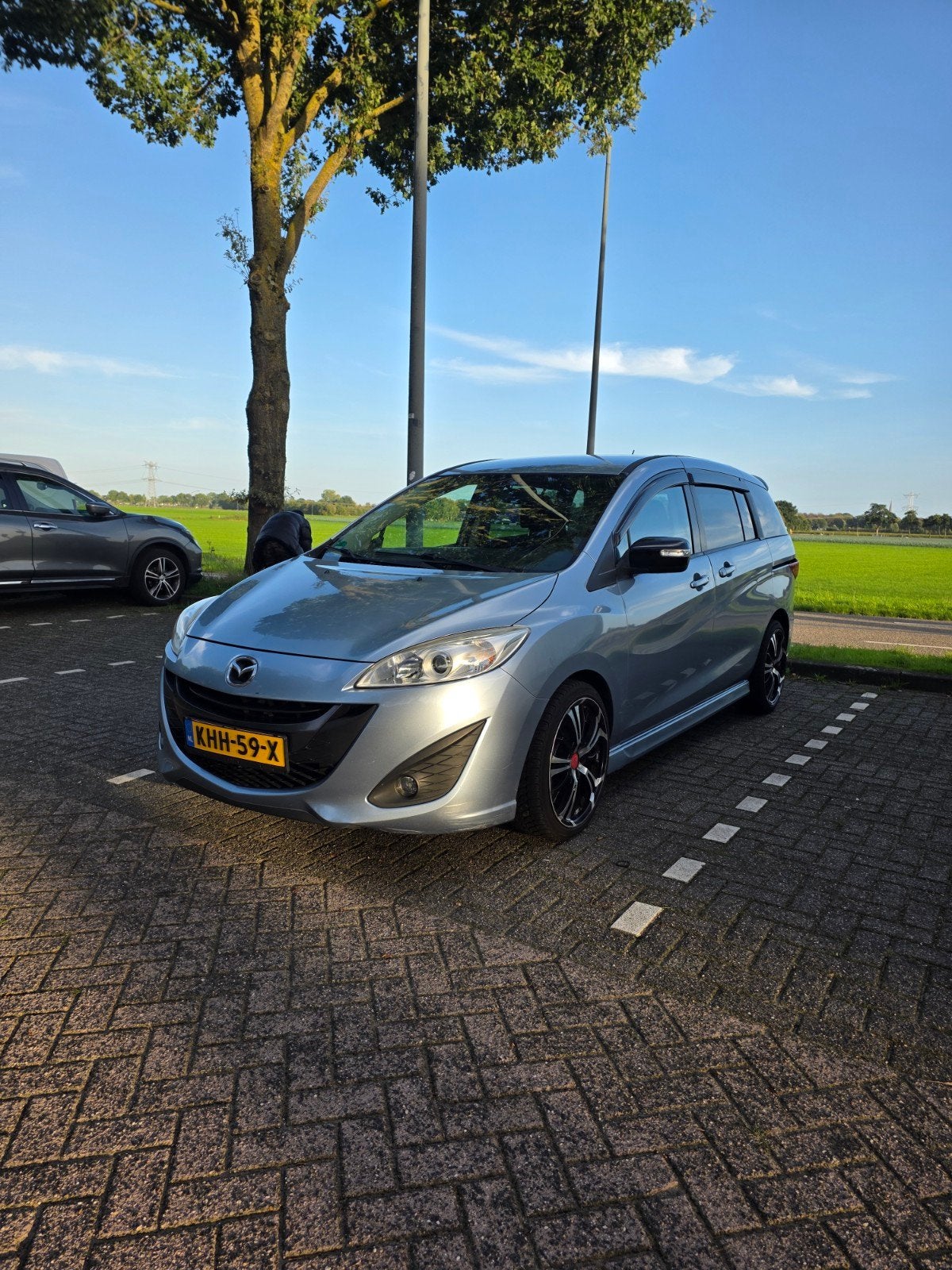 Mazda 5 2.0 Automaat LPG | 7-Persoons, Euro 5, Zwart, 4 cilinders, Blauw