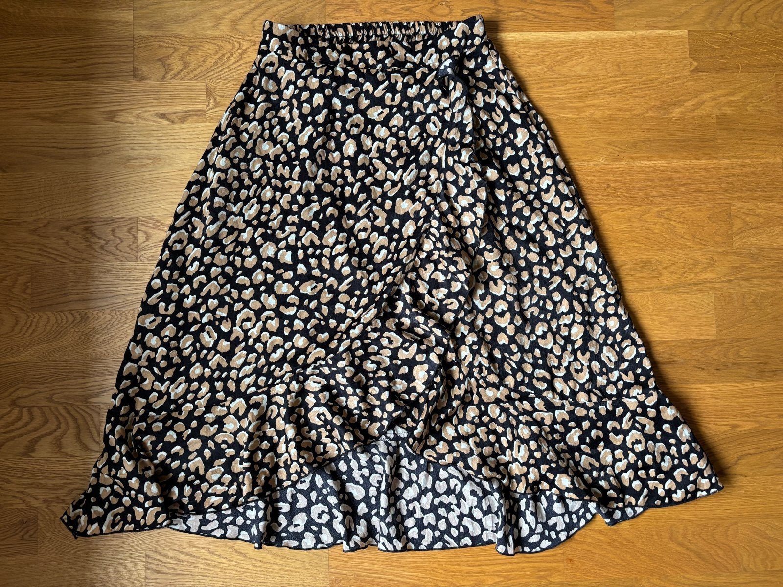 By Clara midi rok M/L, Kleding | Dames, Rokken, Maat 38/40 (M), Zwart, Ophalen of Verzenden, Zo goed als nieuw