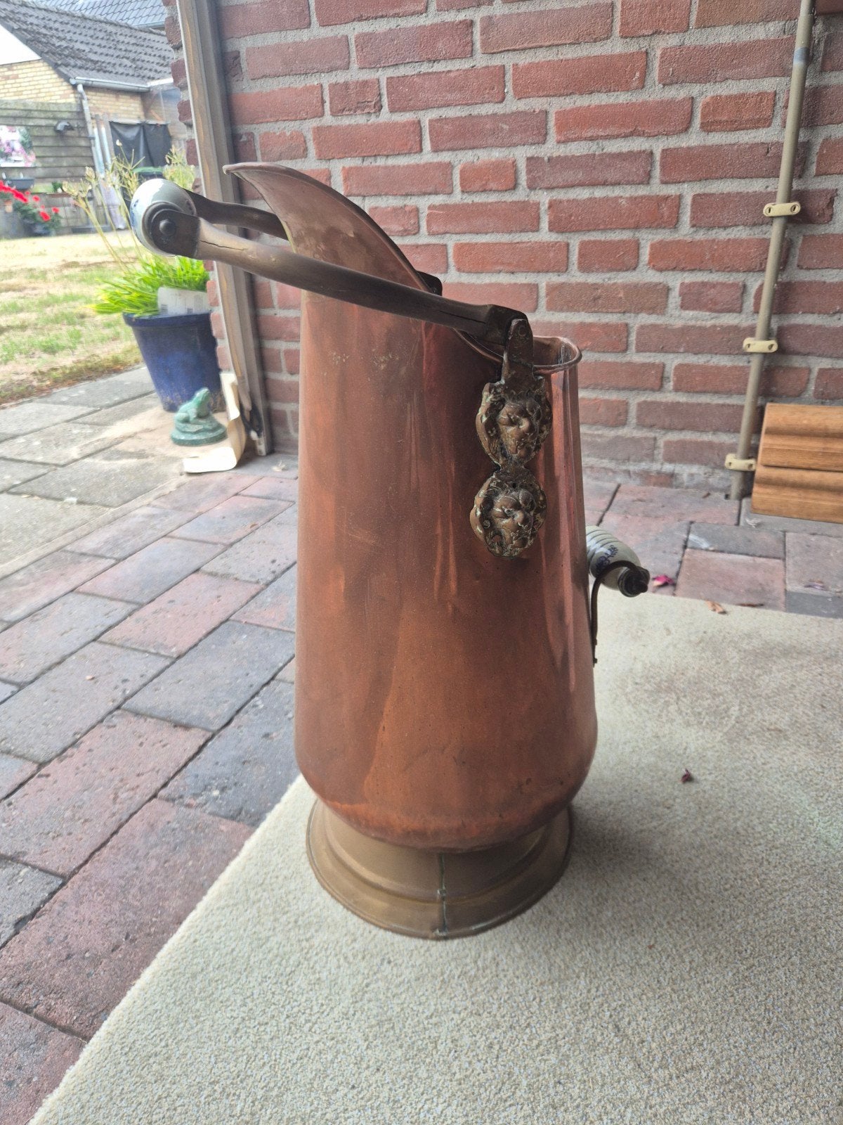 Antieke koperen kolenkit met porseleinen handvat, Ophalen of Verzenden