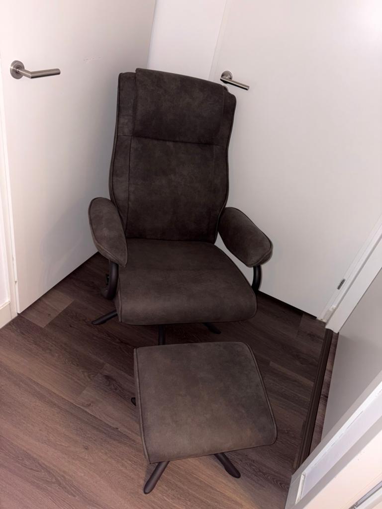Fauteuil met hocker, Huis en Inrichting, Fauteuils, Ophalen, 75 tot 100 cm, Zo goed als nieuw, Stof