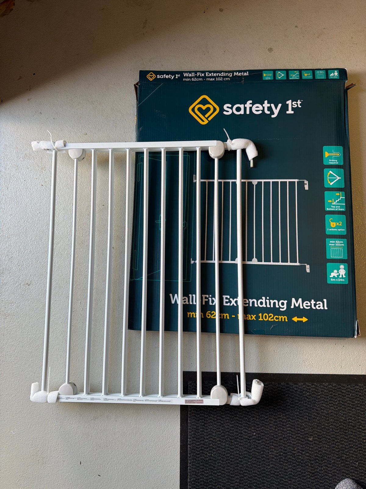 Safety 1st Wall Fix Uitschuifbaar Traphekje Metaal Wit, Ophalen, 100 tot 115 cm, Zo goed als nieuw, Metaal of IJzer
