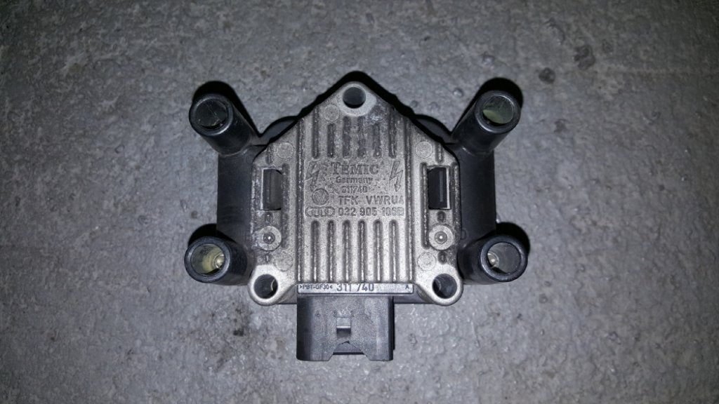 Bobine Volkswagen Golf 1.4 16v 2000 032905106B, Ophalen of Verzenden