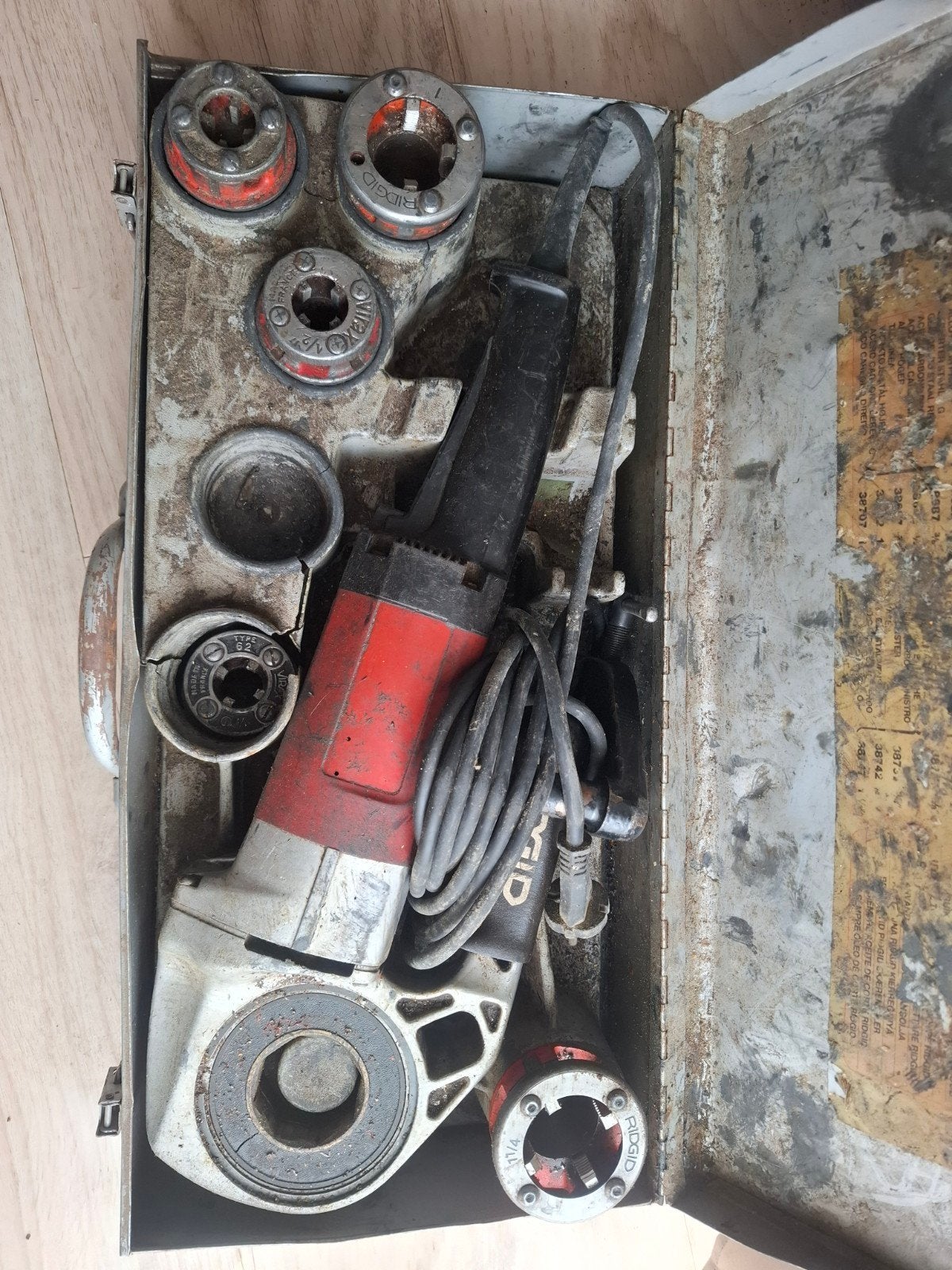 RIDGID Draadsnijmachine met toebehoren, Ophalen, Gebruikt