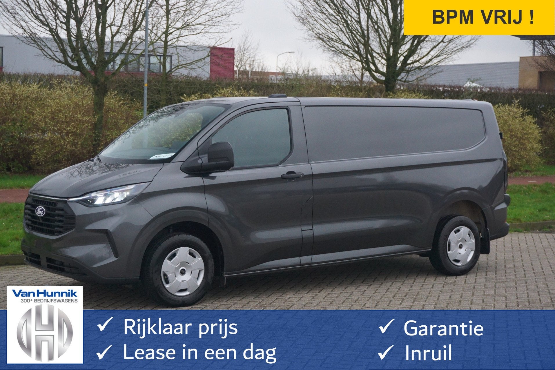 Ford Transit Custom 300L 136PK Trend BPM VRIJ! 13" Sync Navi, Auto's, Voorwielaandrijving, 136 pk, Gebruikt, 4 cilinders