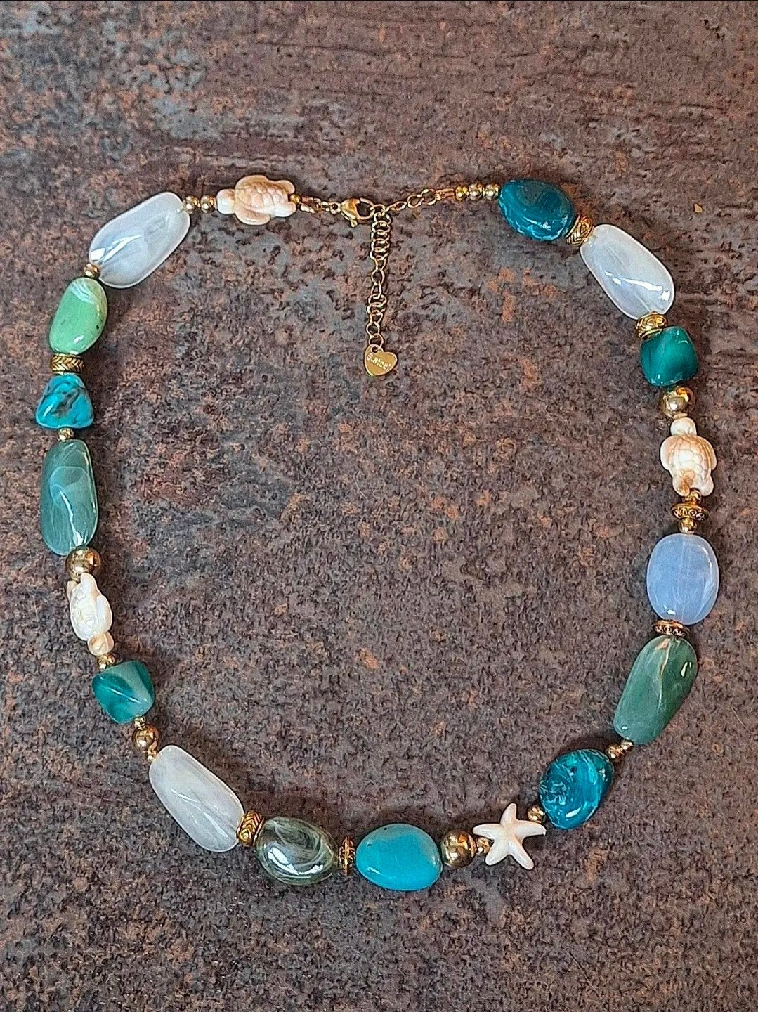 Kleurrijke ketting met zeeschildpad en zeester bedels, Verstelbaar, Overige kleuren, Ophalen of Verzenden, Zo goed als nieuw