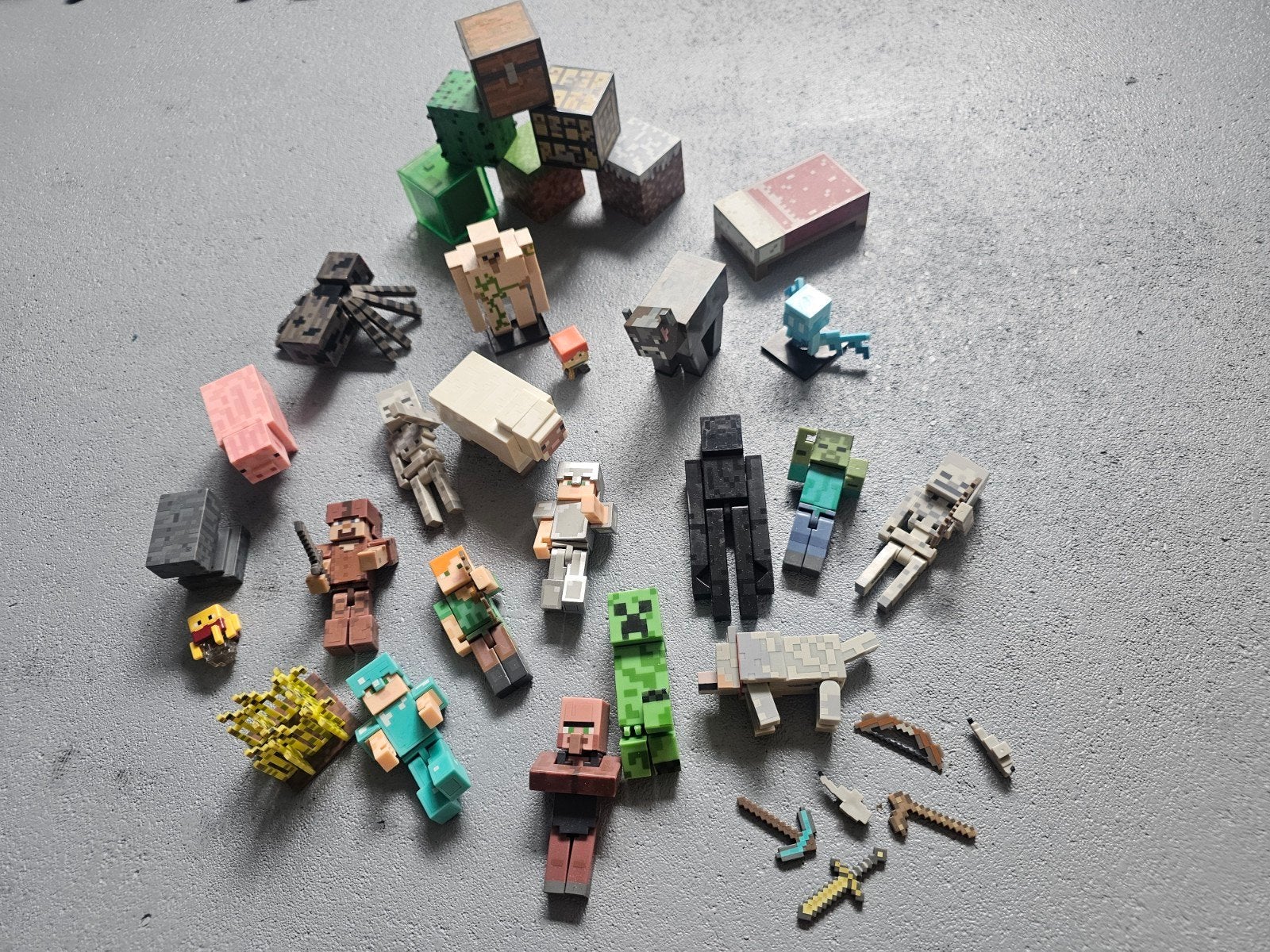 Grote collectie Minecraft figuurtjes en accessoires, Ophalen of Verzenden, Gebruikt
