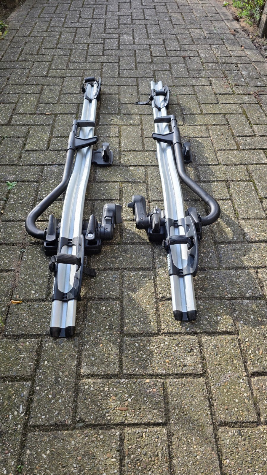 Thule Proride 598 fietsendragers (set van 2), Auto diversen, Ophalen, Gebruikt, Dakdrager