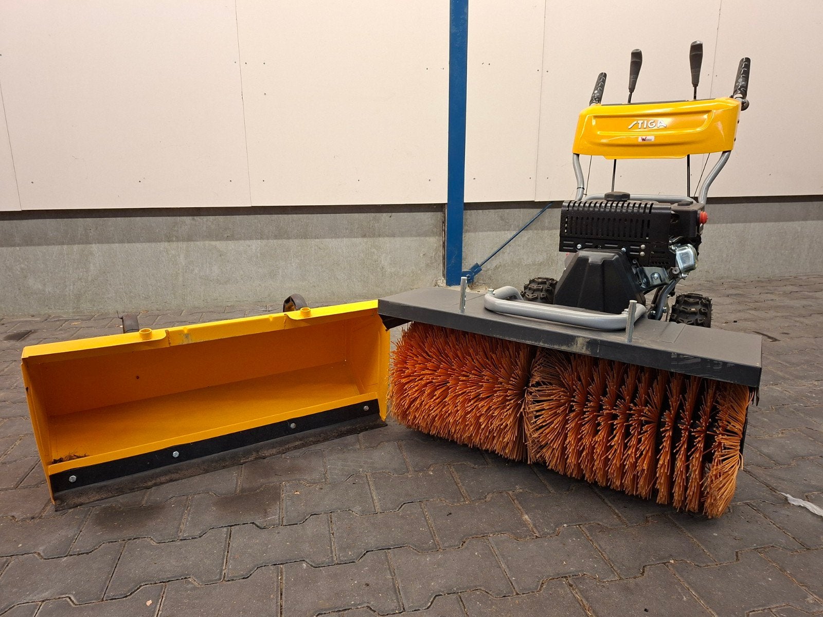 Stiga Sweeper SWS 800 - Zo goed als nieuw, Ophalen, Zo goed als nieuw, Stiga