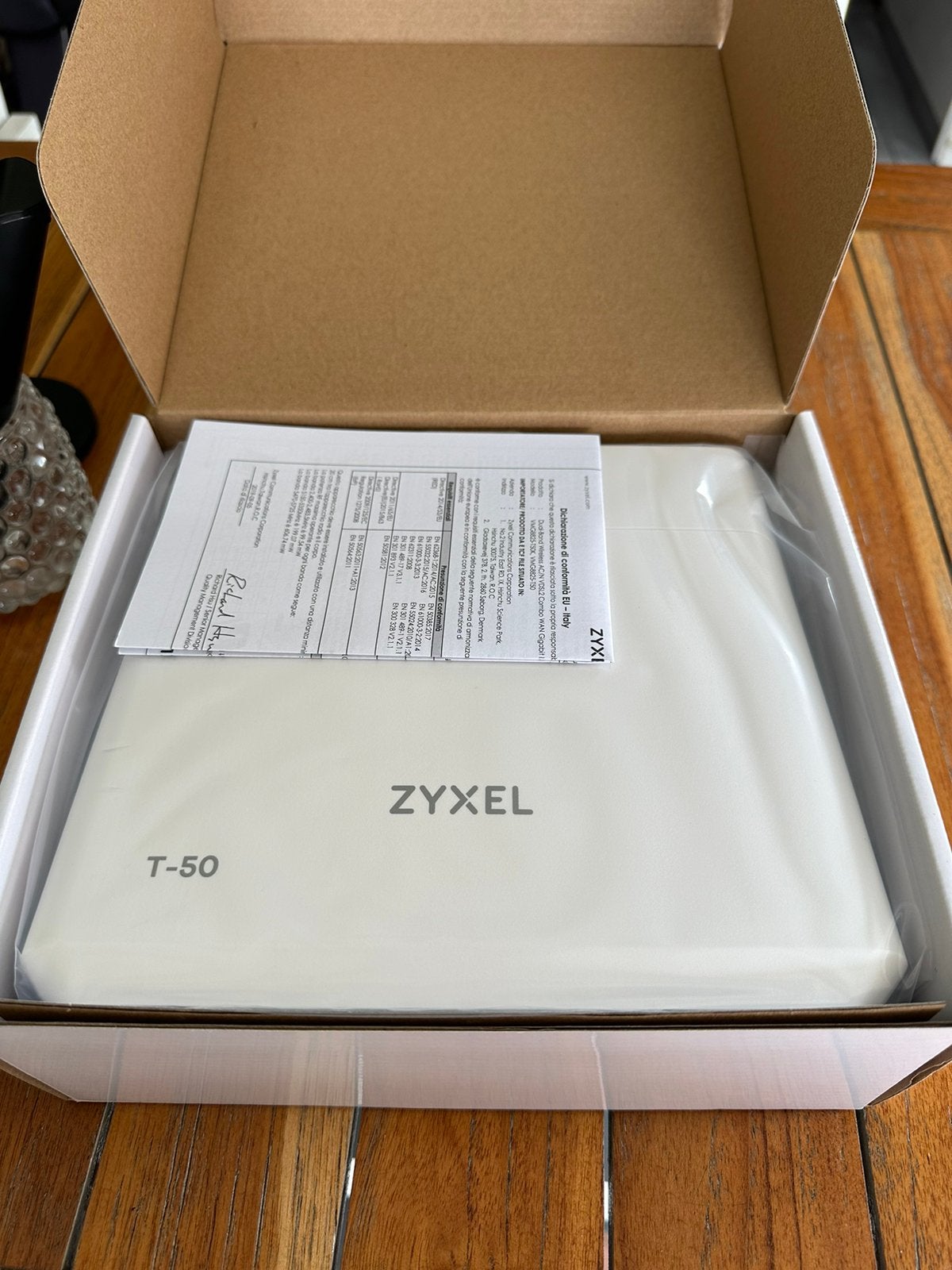Nieuwe router ZyXEL T50 Modem Odido, Ophalen, Nieuw