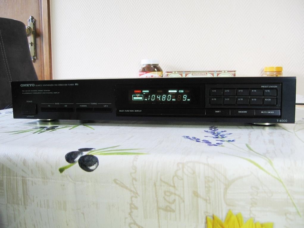 Onkyo T-4000 tuner serviced, Audio, Tv en Foto, Tuners, Ophalen of Verzenden, Gebruikt