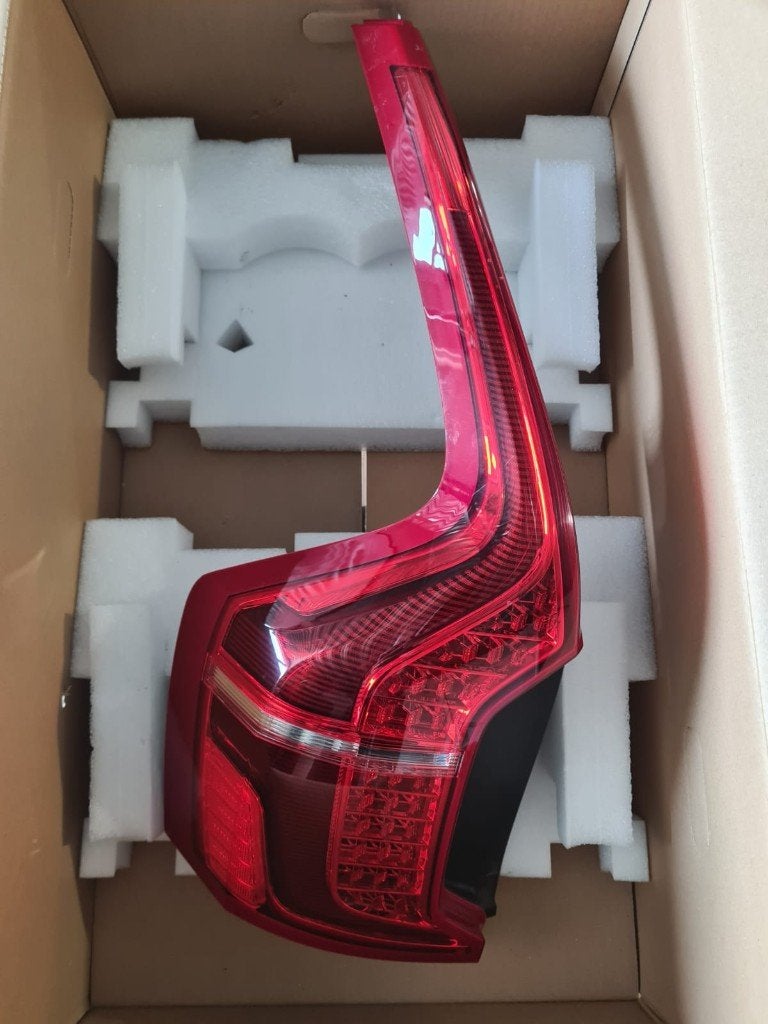 achterlicht links volvo xc 90 2017, Ophalen, Gebruikt, Volvo
