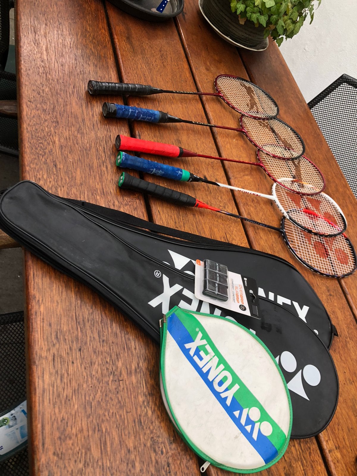 5 badminton rackets, Ophalen of Verzenden, Zo goed als nieuw, Racket(s)