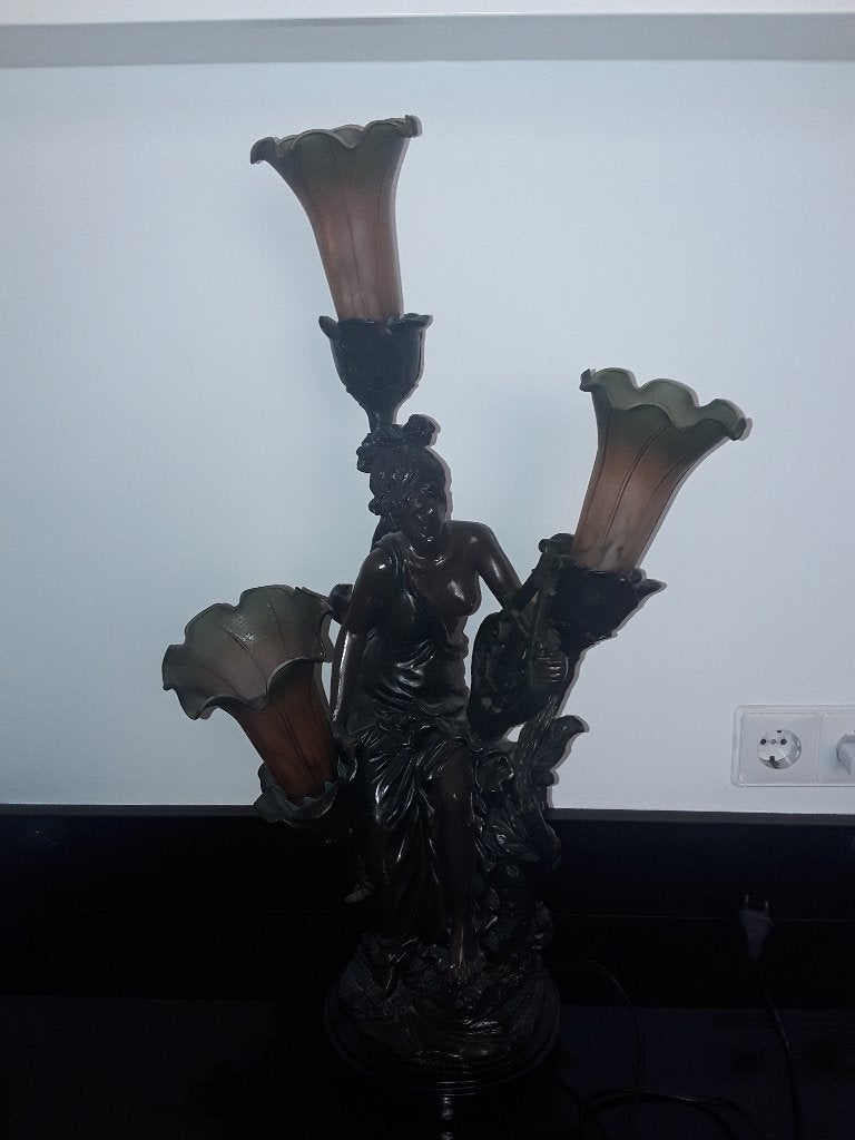 Klassieke lamp dame met 3 bloemkelken, Antiek en Kunst, Antiek | Lampen, Verzenden