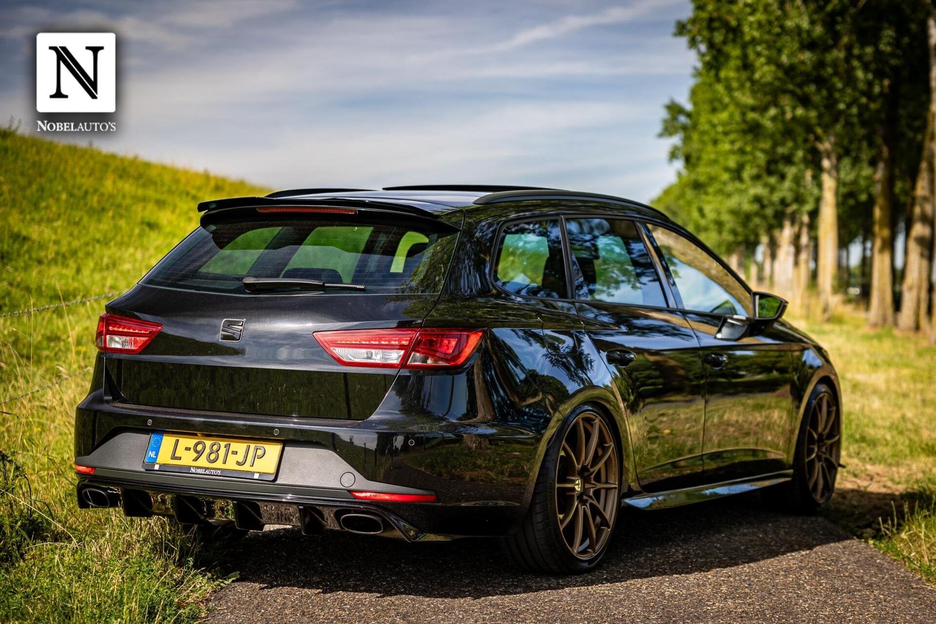 Seat Leon ST 2.0 TSI Cupra 280 |Pano |19inch |Camera |ACC, Auto's, Seat, 15 km/l, Euro 6, 4 cilinders, Leon