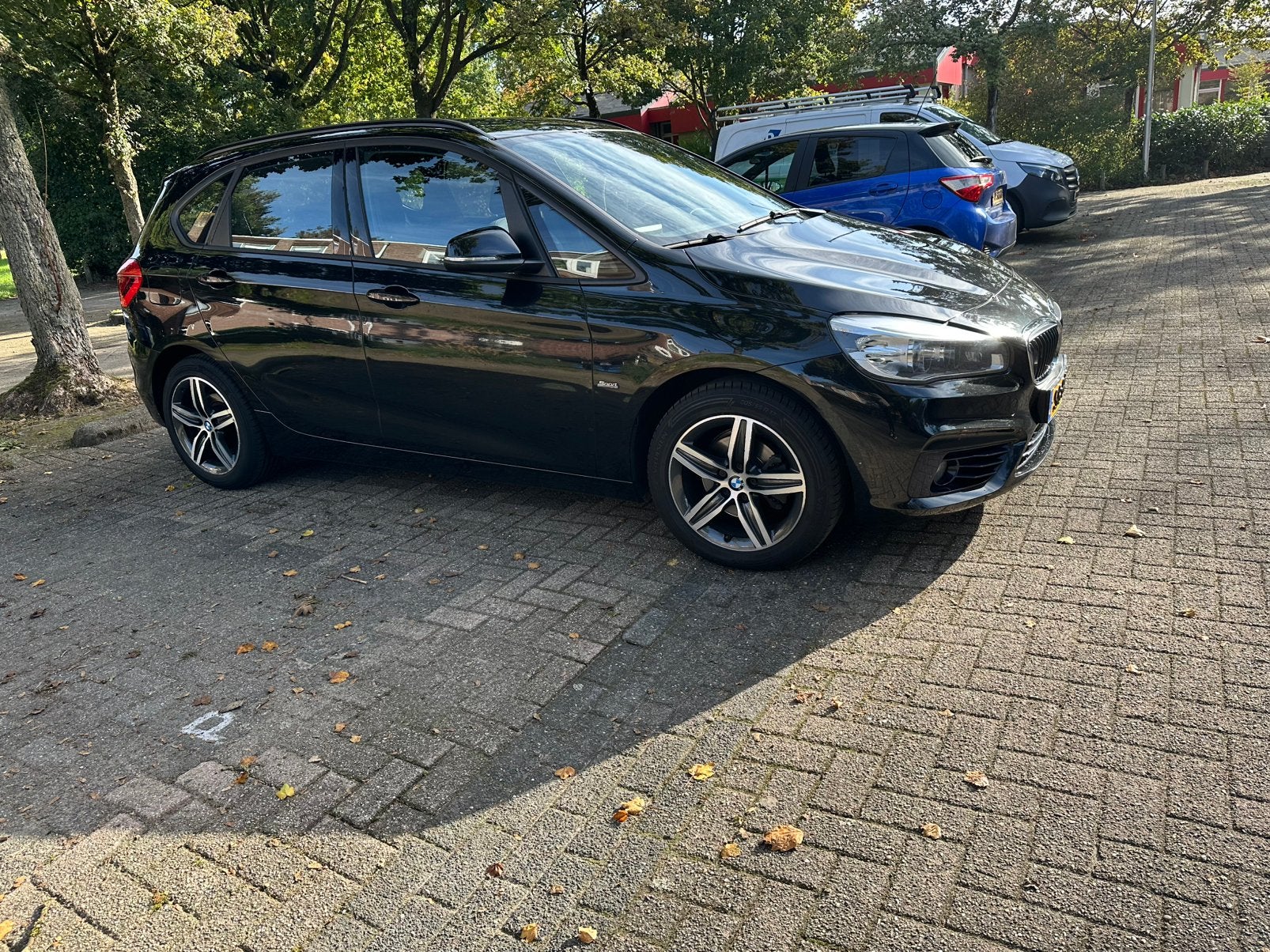BMW 2-Serie Active Tourer 218i 136pk Aut 2018 Zwart, 1345 kg, 136 pk, Zwart, Origineel Nederlands