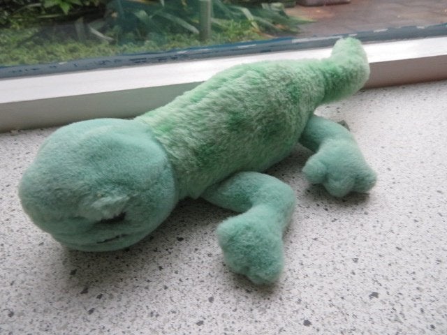 Gekko merk PIA Soft Toys meet ca 32 cm totaal gestrekt, Groen, Overige typen, Ophalen of Verzenden, Zo goed als nieuw