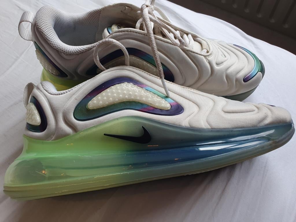 Nike airmax 270 maat  42 / 8.5, Kleding | Dames, Schoenen, Gedragen, Sneakers of Gympen, Wit, Ophalen of Verzenden