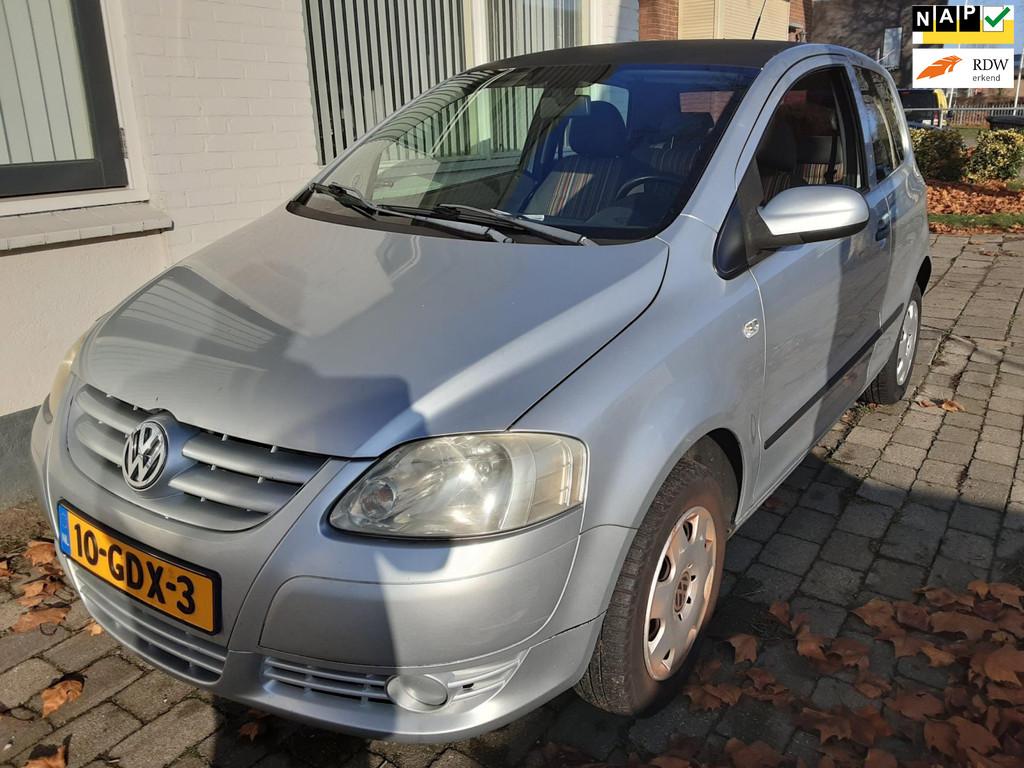 Volkswagen Fox 1.2 Trendline, Voorwielaandrijving, 969 kg, 4 stoelen, 1198 cc