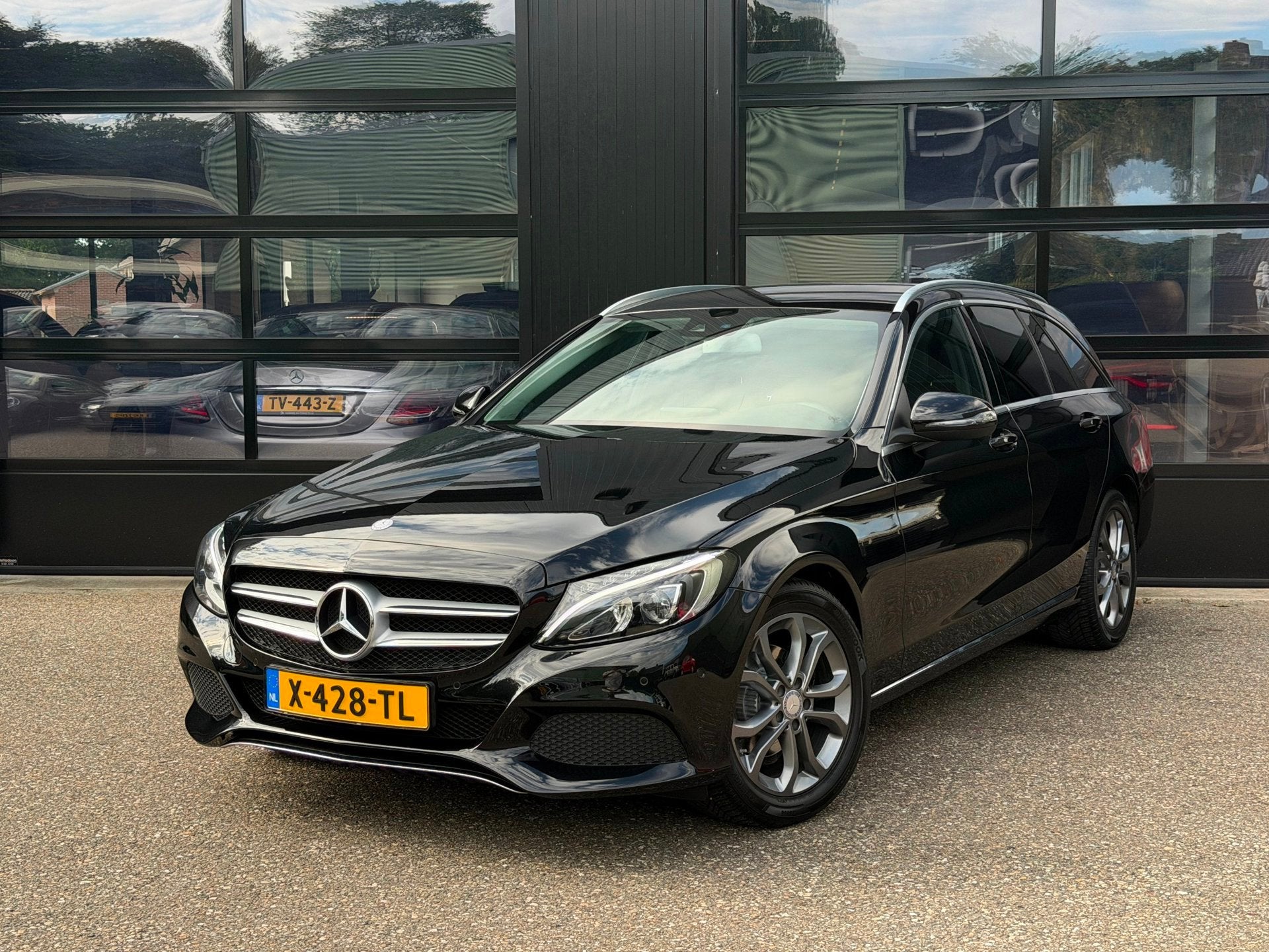 Mercedes-Benz C-klasse Estate 180 Sport Edition LED Navi Cru, Auto's, Mercedes-Benz, Automaat, Achterwielaandrijving, Euro 6, Leder en Stof