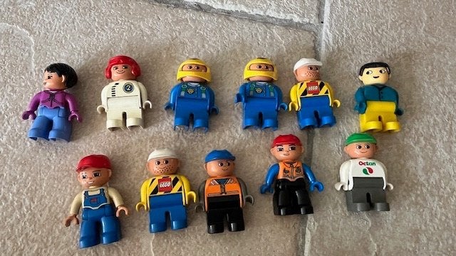 7 lego duplo minifiguren en 4 minifiguren merkloos, Ophalen of Verzenden, Gebruikt, Duplo