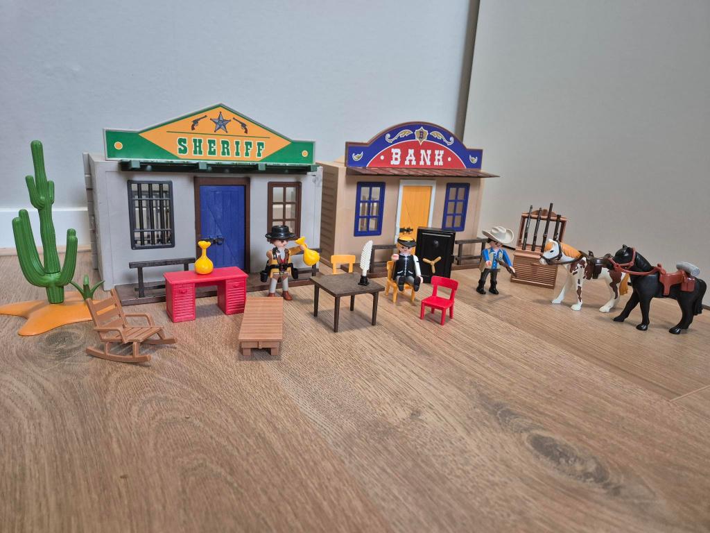 Playmobil Sheriff office, Kinderen en Baby's, Speelgoed | Playmobil, Ophalen, Zo goed als nieuw, Complete set