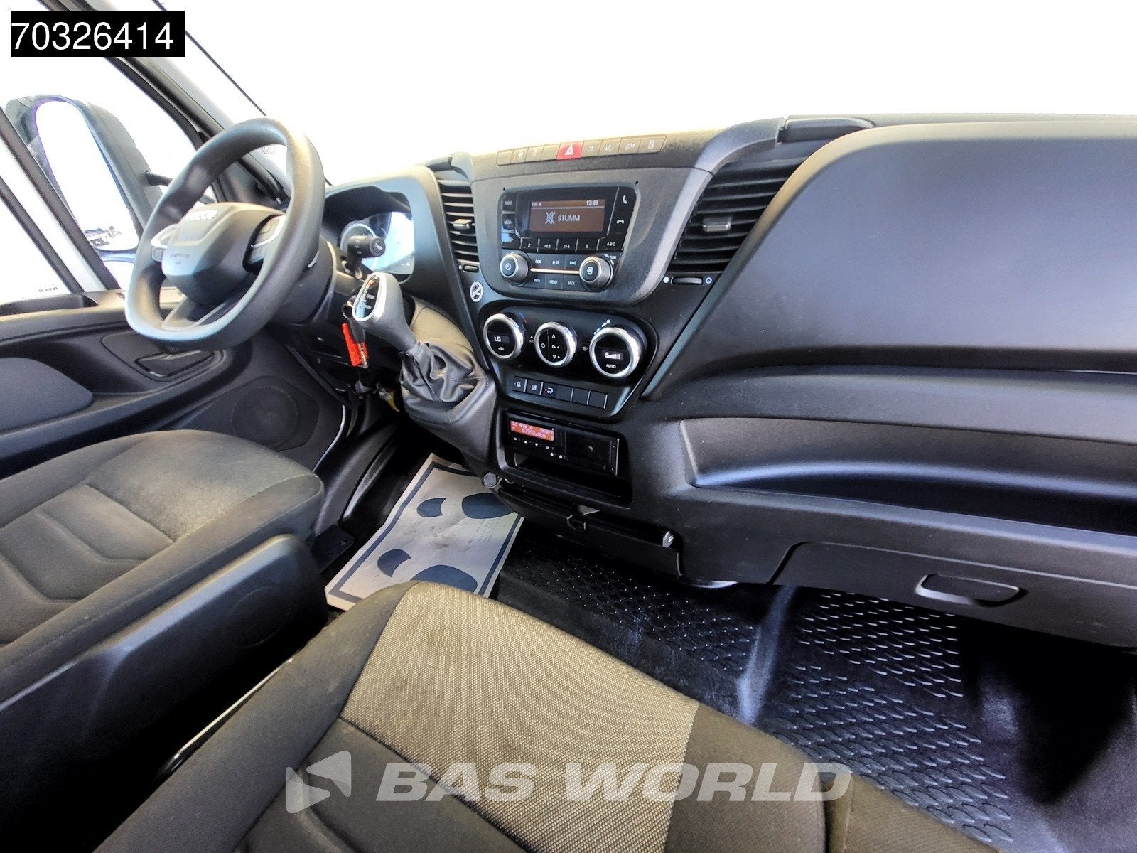 Iveco Daily 72C18 3.0L Automaat 1000KG Laadklep Luchtvering, Automaat, Stof, Gebruikt, Euro 6