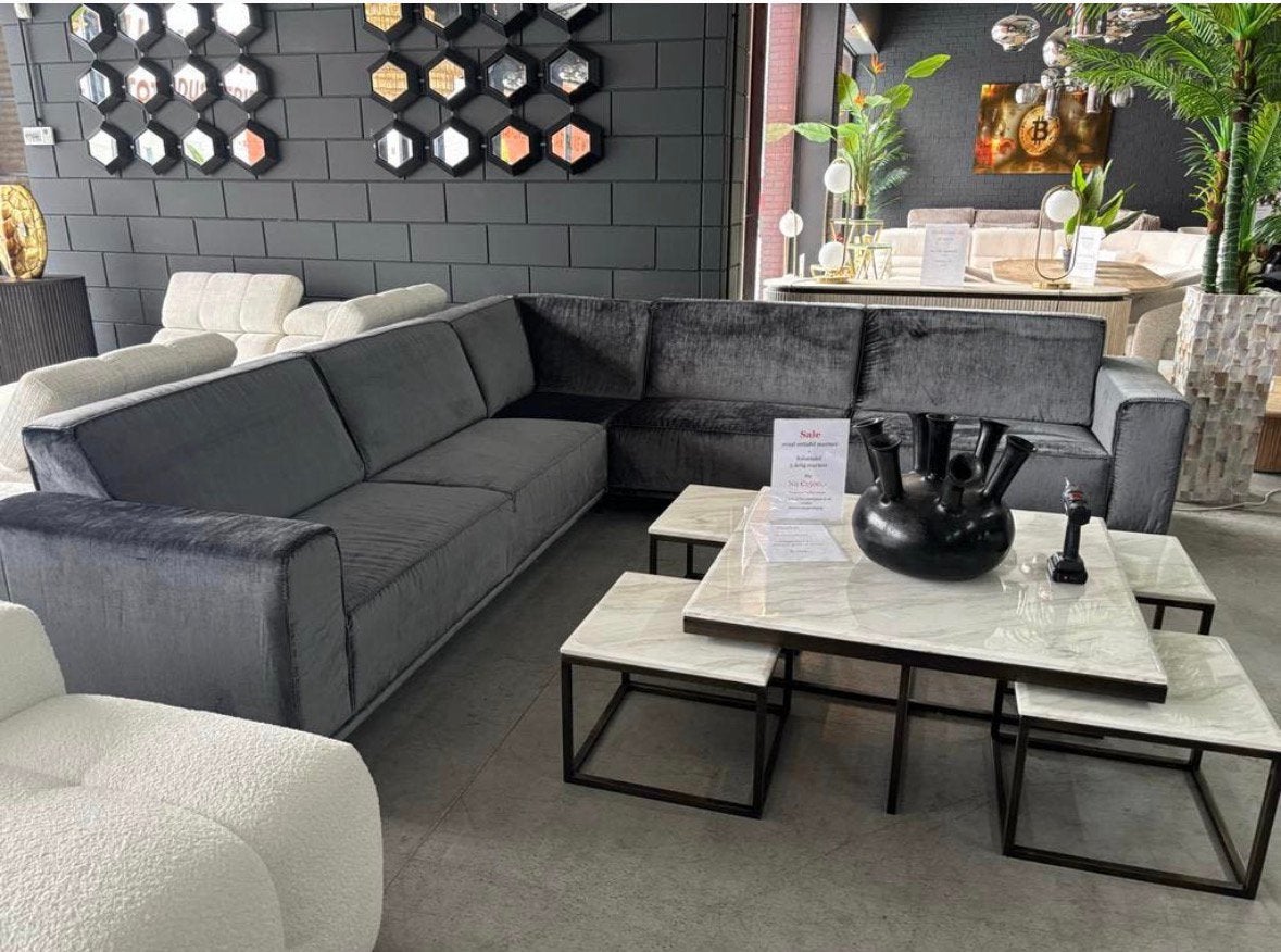 Ruime hoekbank VELVET - Showroomopruiming!, Huis en Inrichting, Hoekbank, 300 cm of meer, Zo goed als nieuw, Stof