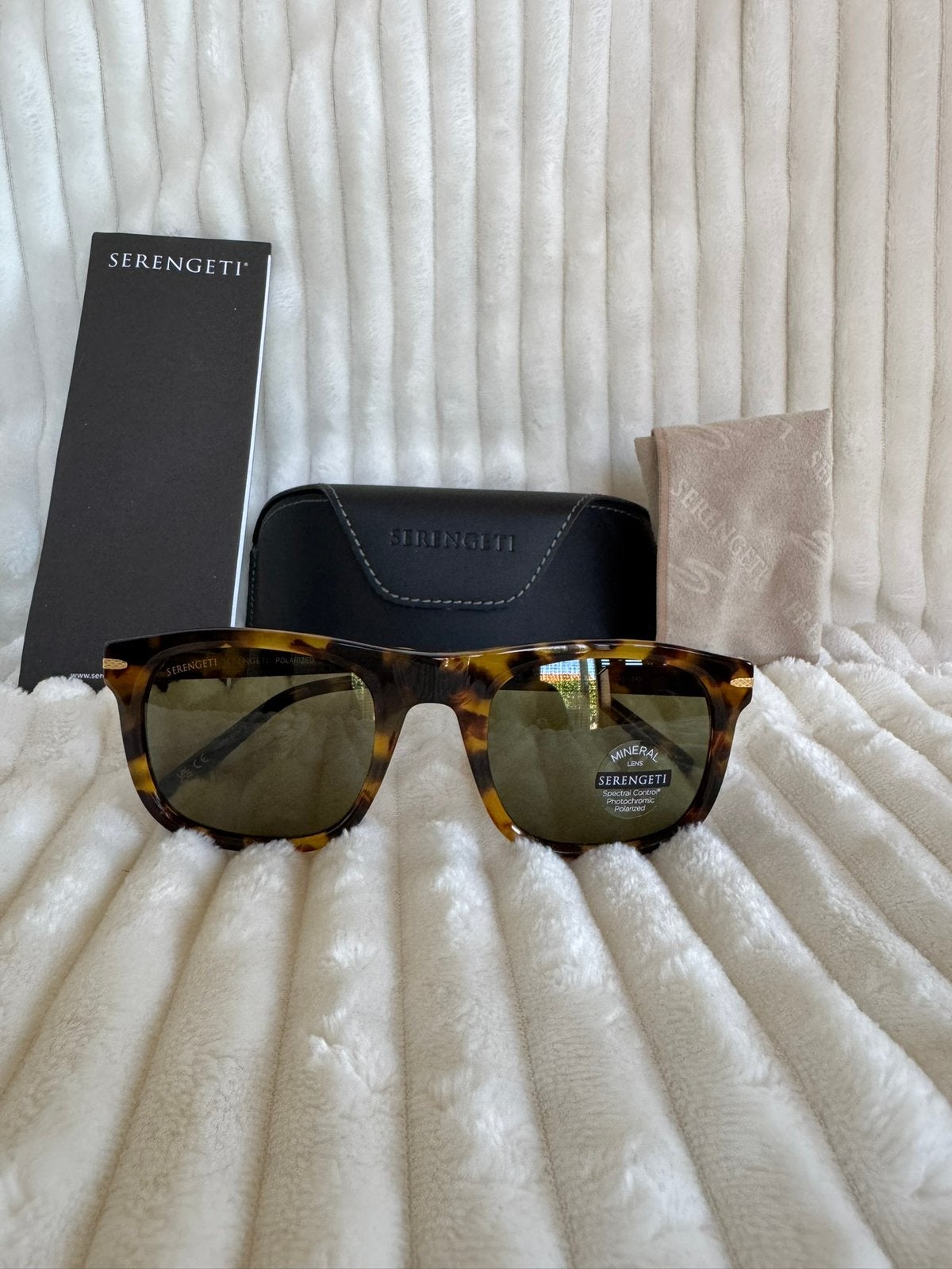 Serengeti Charlton SS576005 garantie en btw-factuur, Zonnebril, Verzenden, Nieuw, Nvt