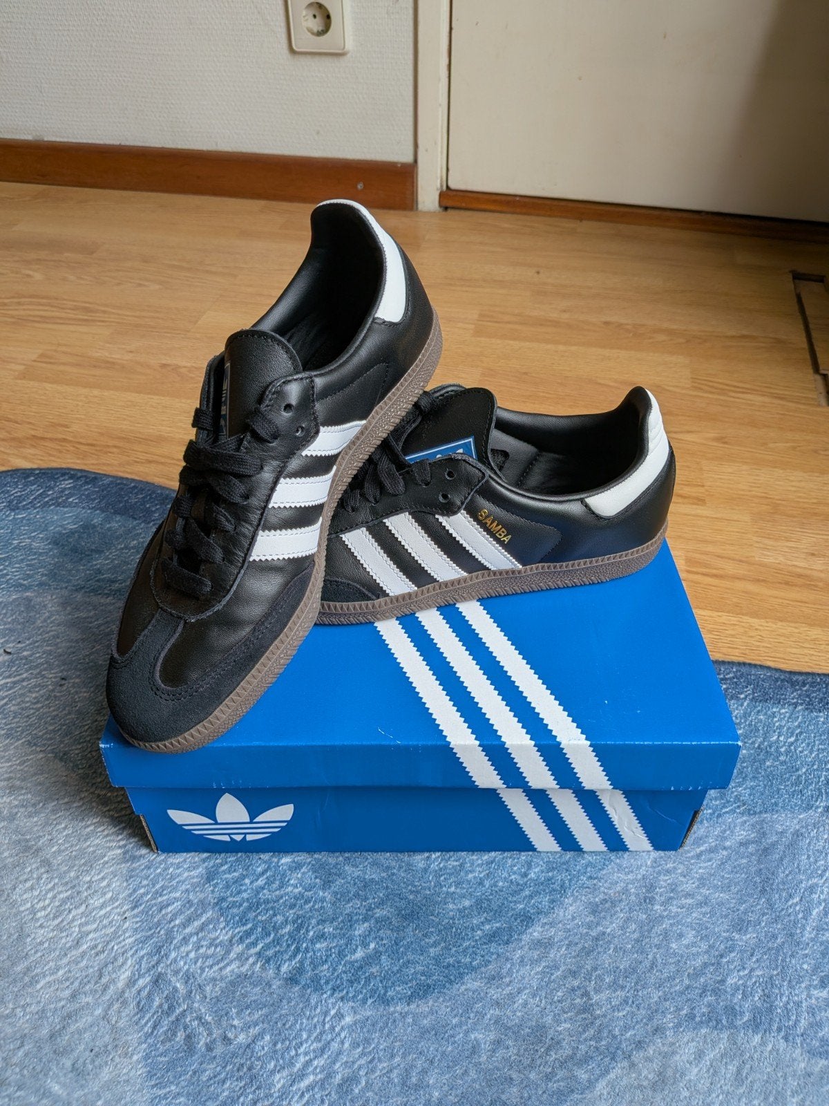 Adidas Samba OG - Maat 39 1/3 - Nieuw in doos, Kleding | Dames, Adidas, Zwart, Nieuw, Ophalen of Verzenden