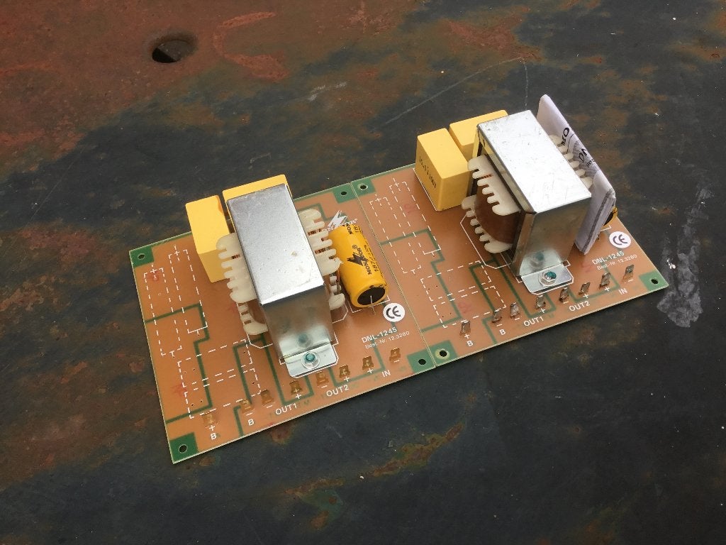 Monacor DNL-1245 passief x-over filter, Audio, Tv en Foto, Luidsprekers, Overige merken, Overige typen, Ophalen of Verzenden, Zo goed als nieuw