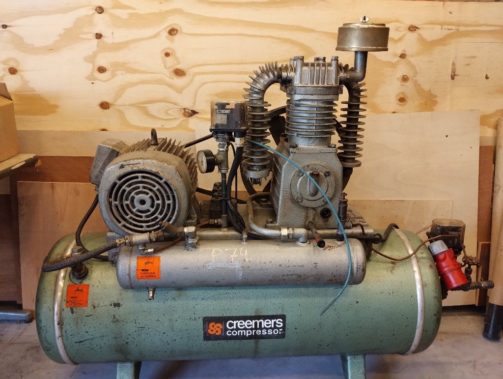 Creemers CST 565 compressor 150 L 15 bar 5.5 PK krachtstroom, Doe-het-zelf en Verbouw, Compressors, Ophalen, Gebruikt, 400 tot 800 liter/min