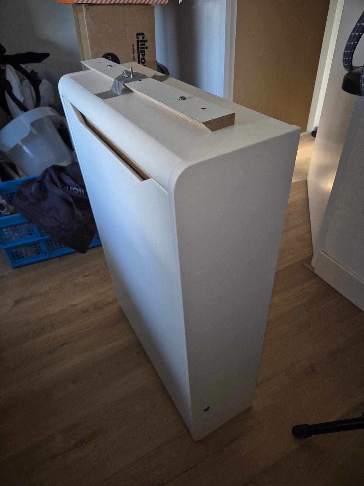 TWE Wandcommode opklapbaar Wit, Minder dan 75 cm, Ophalen of Verzenden, Zo goed als nieuw, Opstaande rand