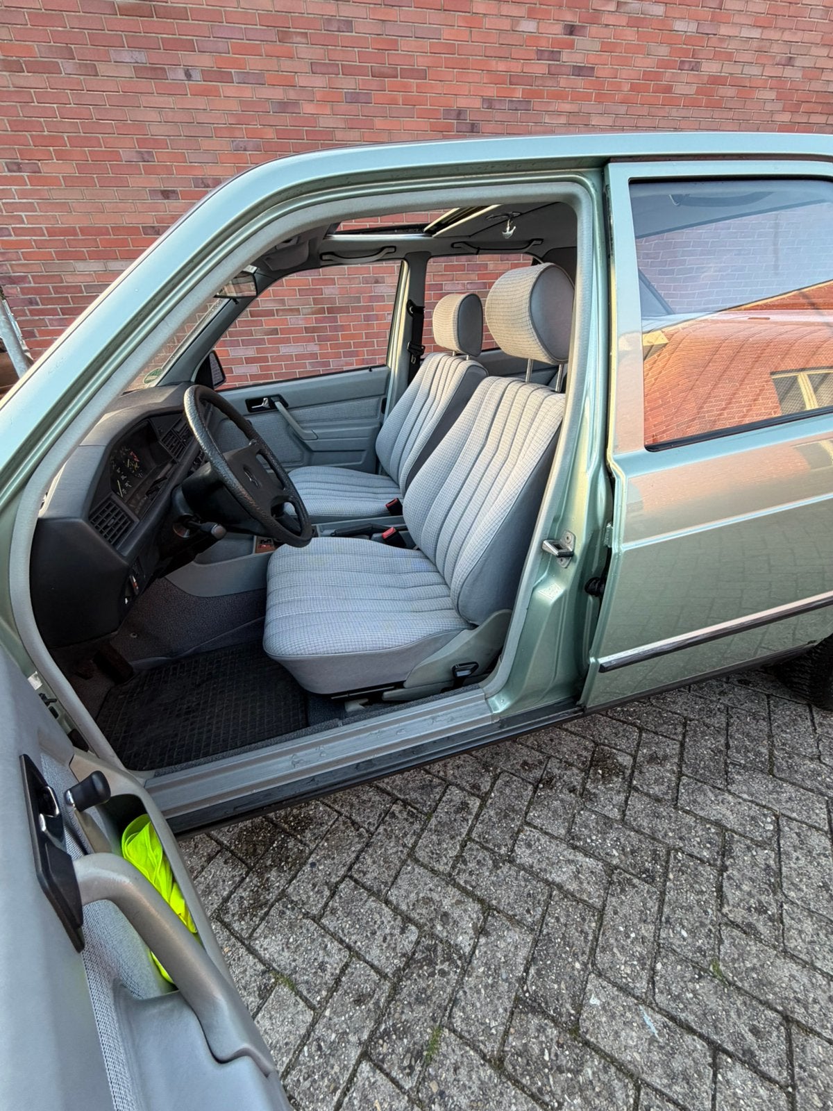 Mercedes Benz 190E 2.0 W201 Oldtimer belastingvrij, foto 10