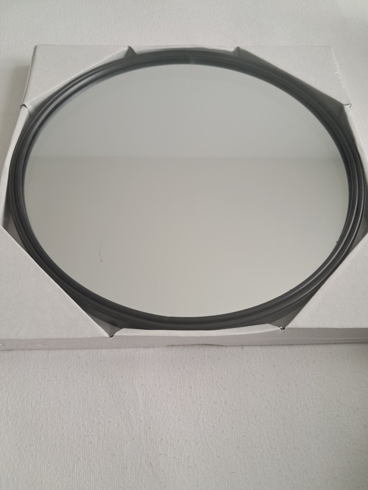 Ronde spiegel met zwarte rand - Xenos, Ophalen, Zo goed als nieuw, Rond, Minder dan 50 cm
