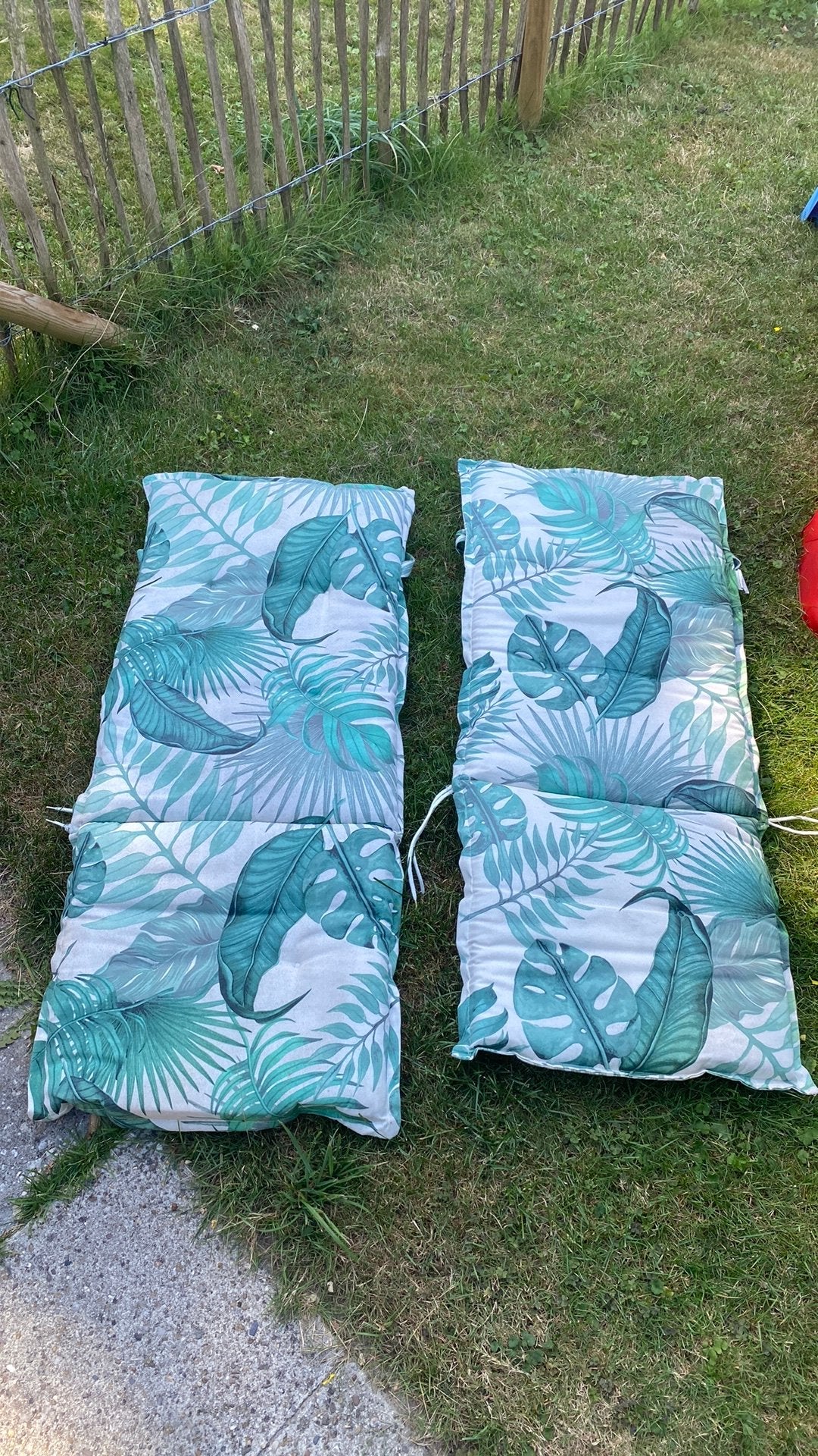 2 tuinkussens, Ophalen of Verzenden, Zo goed als nieuw