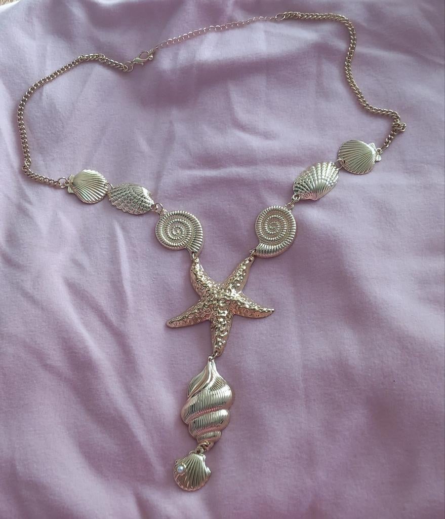 Ketting met schelpen en zeester, Ophalen of Verzenden, Nieuw, Goud, Overige materialen