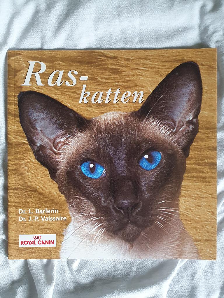 Raskatten boek van Royal Canin, Boeken, Ophalen of Verzenden, Zo goed als nieuw, Katten