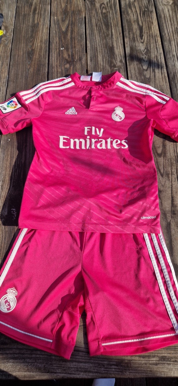 Adidas Real Madrid tenue roze maat 152 (11-12 jaar), Maat XS of kleiner, Ophalen of Verzenden, Zo goed als nieuw, Shirt