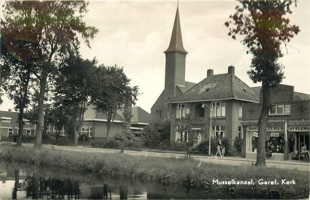 378-390-039 Musselkanaal Geref Kerk, Verzamelen, Ansichtkaarten | Nederland, Verzenden, Voor 1920, Groningen