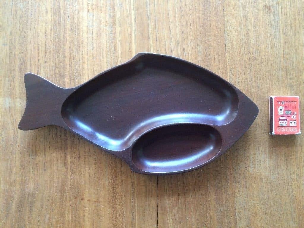 Visbordje houten visschaaltje jaren 70 visvorm vis ouderwets, Vintage, Ophalen of Verzenden, Hout, Schaal of Schalen