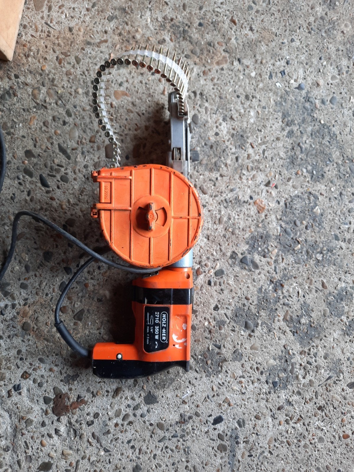 Holz her 2710 schroefautomaat
schroefmachine
Bieden naar waa, Doe-het-zelf en Verbouw, Ophalen